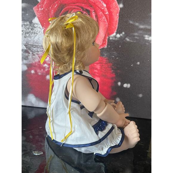 Porcelain 14” Doll Holly by Tuss William Tung - Picture 5 of 10